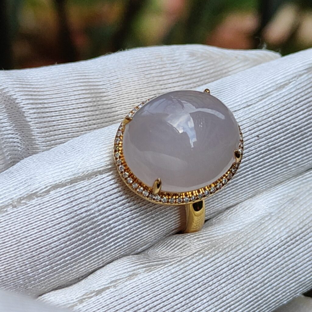 cincin cabochon lavender cincin emas 18k dengan berlian