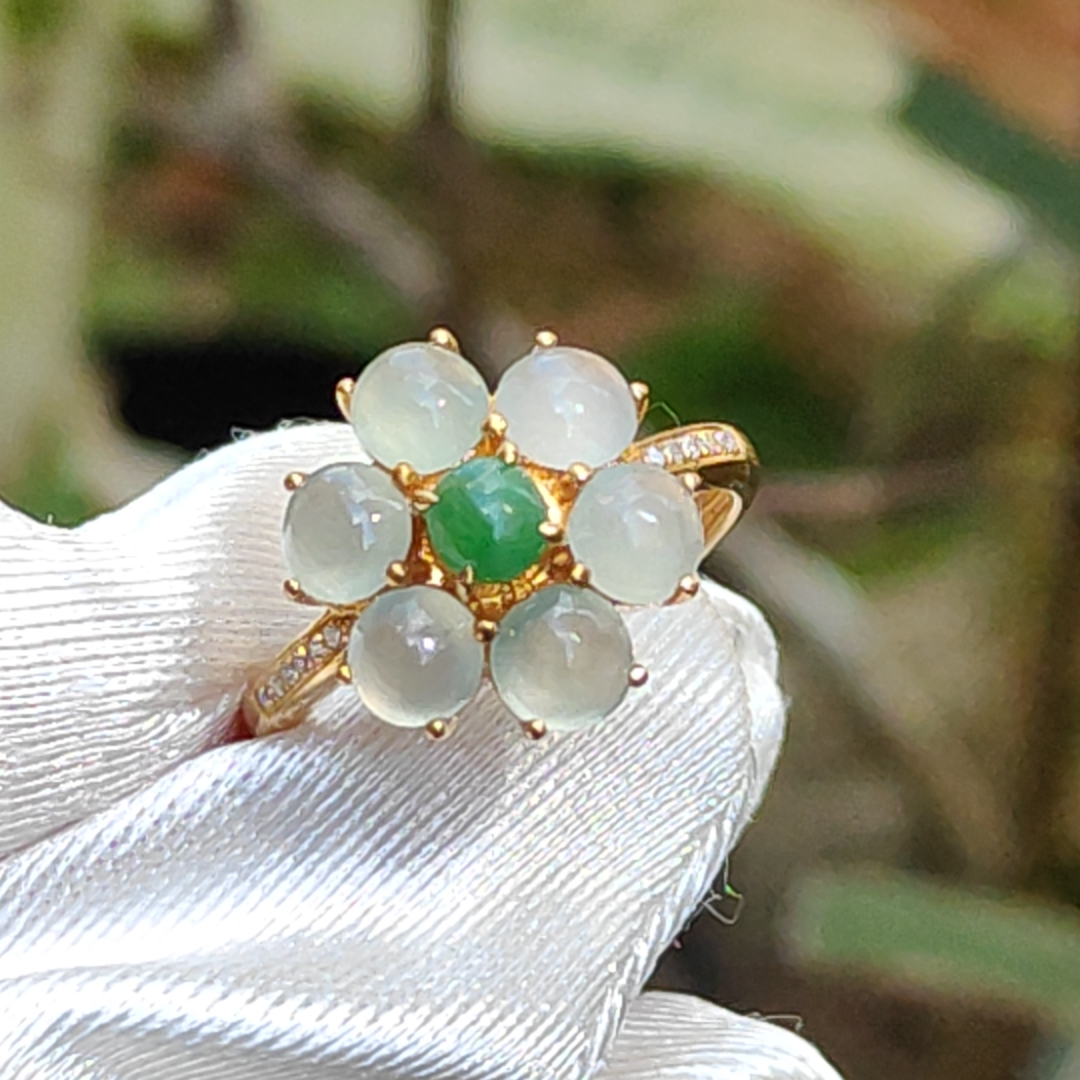 Reka bentuk bunga cabochon cincin emas 18k dengan berlian