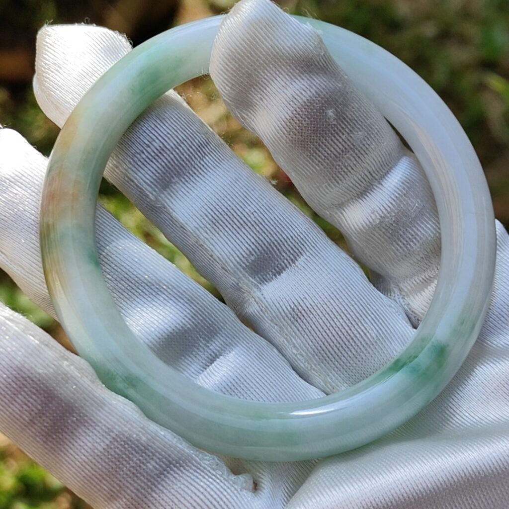 Vòng tay Jadeite Jade Perfect Circle