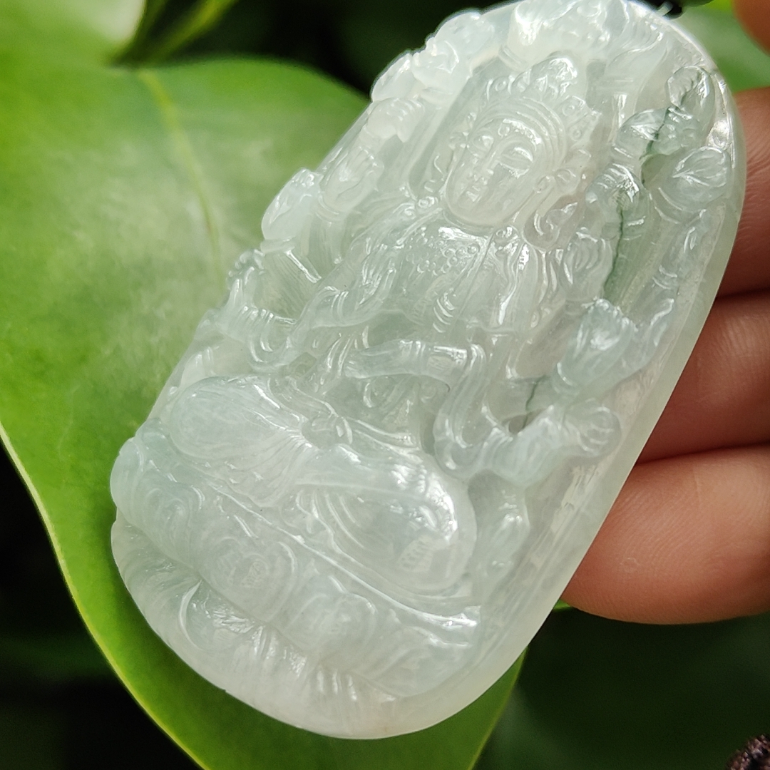 Jadeite Jade Pendants Video (Three) 6 thousand hands guanyin pendant 2