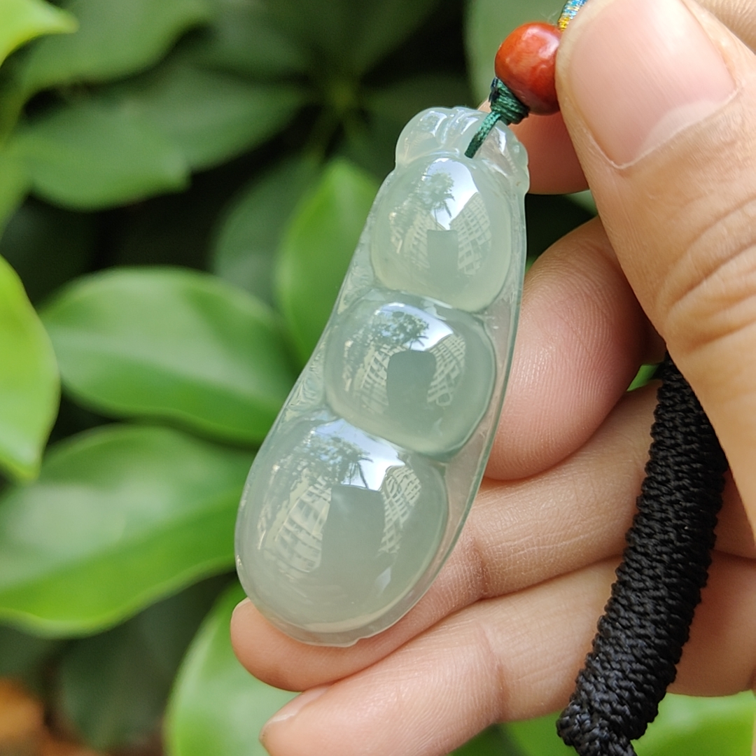 Jadeite Jade Pendants Video (Three) 2 Bean Pendant 1